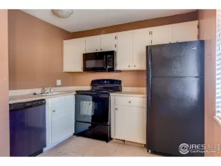 Photo #5: 899508 Listing