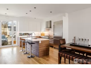 Photo #1: 899540 Listing