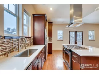 Photo #5: 899552 Listing 