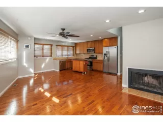 Photo #5: 899588 Listing