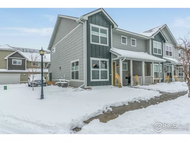 MLS: 899641 Condo For Sale