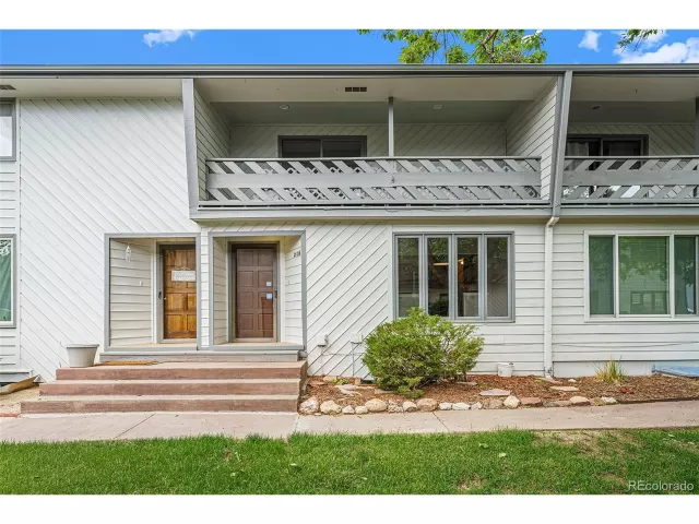 MLS: 8997774 Condo For Sale