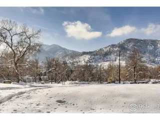 Photo #1: 899856 Listing