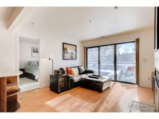 Photo #6: 899856 Listing