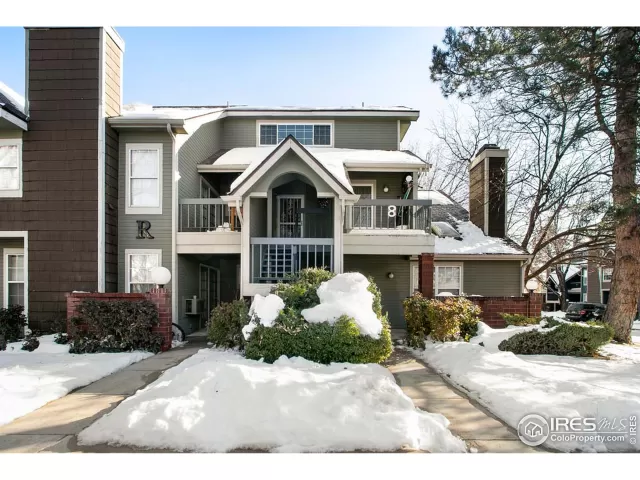 MLS: 899896 Condo For Sale