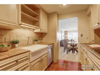 Photo #5: 899914 Listing