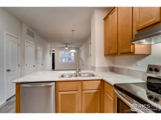 Photo #4: 899917 Listing