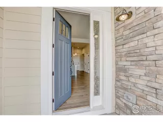 Photo #2: 900239 Listing