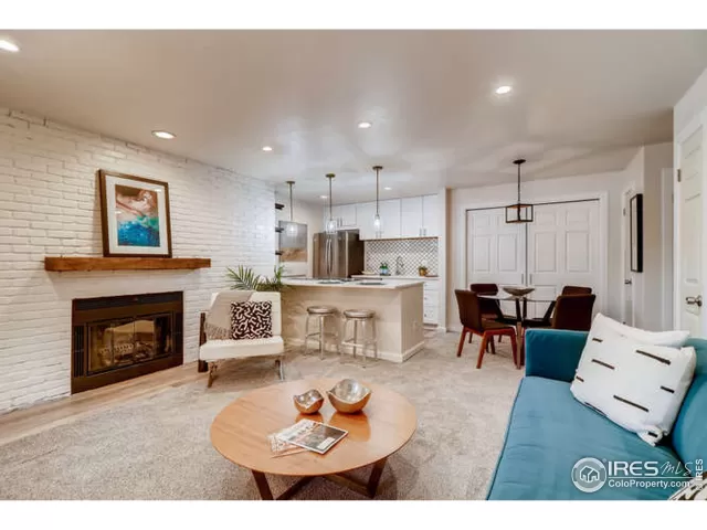 MLS: 900273 Condo For Sale