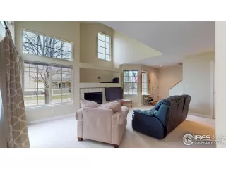 Photo #4: 900290 Listing