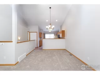 Photo #4: 900306 Listing