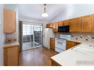 Photo #6: 900306 Listing