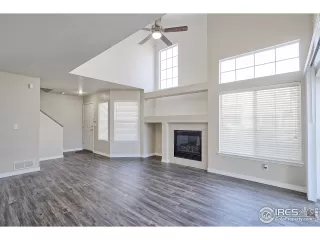 Photo #5: 900379 Listing