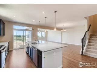 Photo #4: 900396 Listing