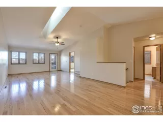 Photo #3: 900471 Listing