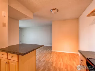 Photo #4: 900613 Listing 