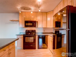 Photo #5: 900613 Listing 