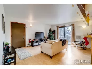 Photo #4: 900659 Listing 