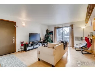 Photo #5: 900659 Listing 