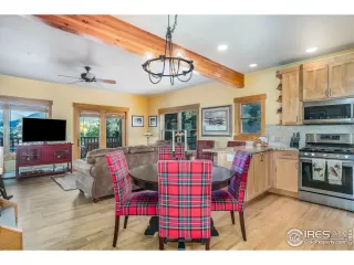 Photo #4: 900874 Listing