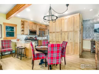 Photo #5: 900874 Listing