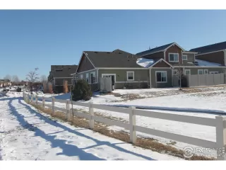 Photo #2: 900916 Listing