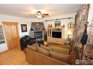 Photo #5: 900940 Listing