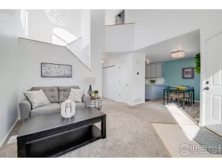 Photo #6: 900964 Listing