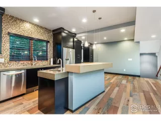 Photo #6: 901146 Listing