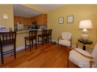 Photo #4: 901301 Listing 