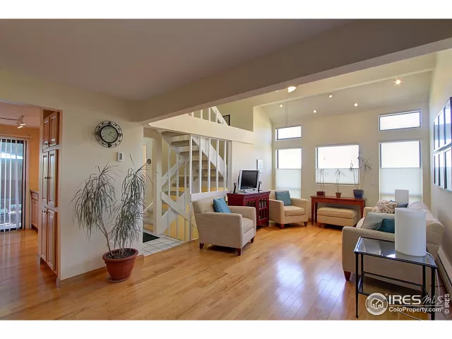 MLS: 901320 Condo For Sale