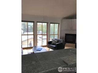 Photo #5: 901405 Listing