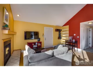 Photo #3: 901500 Listing