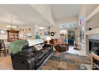 Photo #5: 901556 Listing