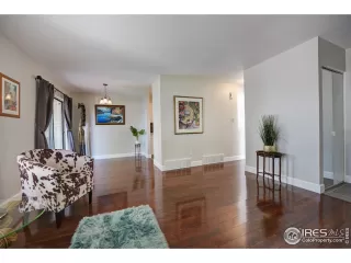 Photo #5: 901733 Listing
