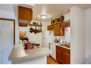 Photo #4: 901792 Listing