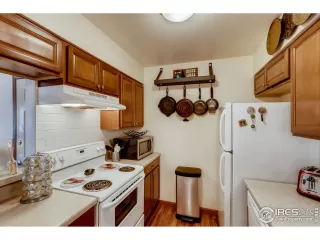 Photo #5: 901792 Listing