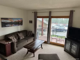 Photo #2: 9018074 Listing