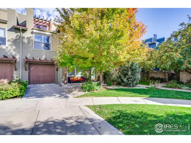 MLS: 901836 Condo For Sale