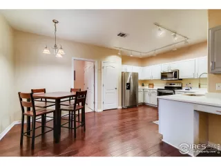 Photo #4: 901880 Listing