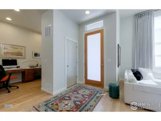 Photo #4: 901929 Listing