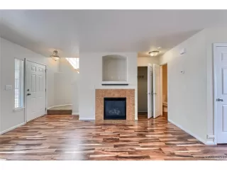 Photo #5: 9019677 Listing