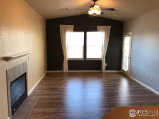 Photo #5: 902001 Listing