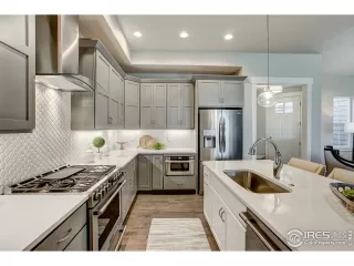 Photo #6: 902051 Listing