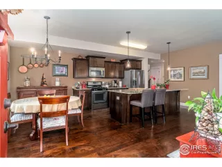 Photo #4: 902094 Listing