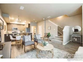 Photo #3: 902106 Listing 