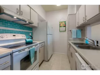 Photo #5: 902119 Listing 