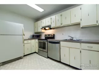 Photo #6: 902123 Listing 