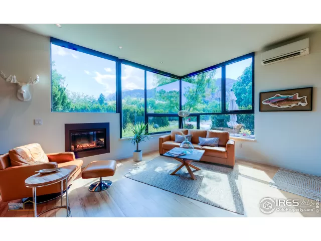 MLS: 902125 Condo For Sale