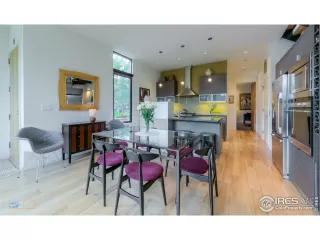 Photo #5: 902125 Listing 